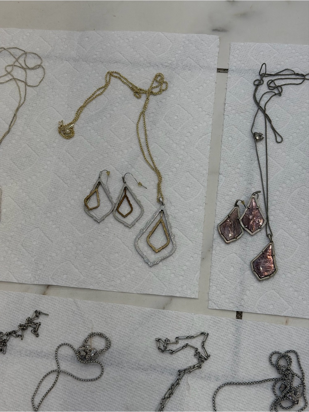 Assorted Kendra Scott Earrings & Necklace Sets - Picture 9 of 10